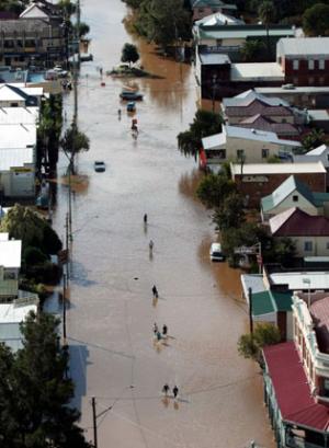 Disaster in Brisbane as water keeps coming several people are dead and dozens missing Austra10