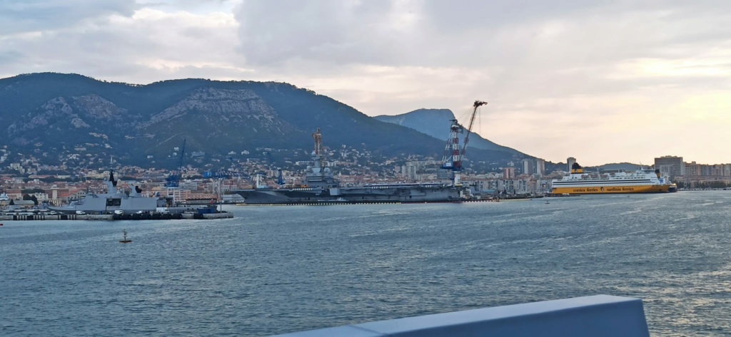 PA Charles de Gaulle (Heller n°52905 1/400°) de Thounet Img-2018