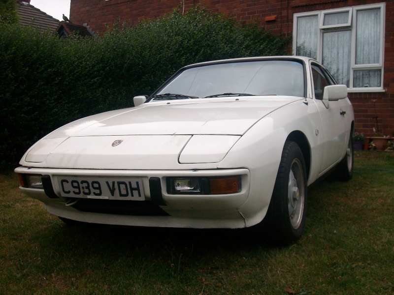 Another 924 joins the Hersham boy stable! London11