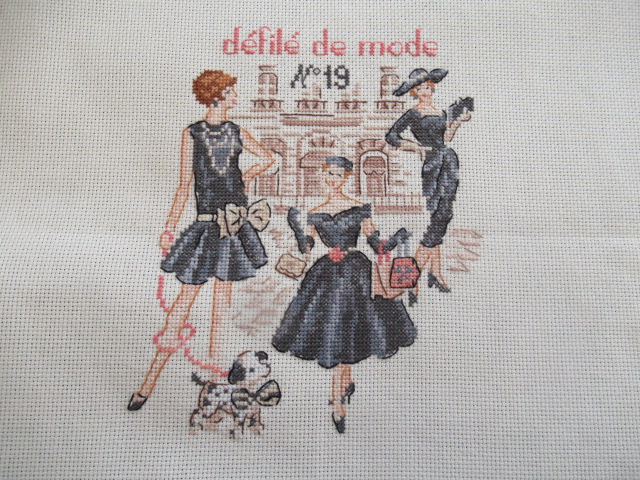 défilé de mode la petite robe noire V. enginger Terminé Img_1454