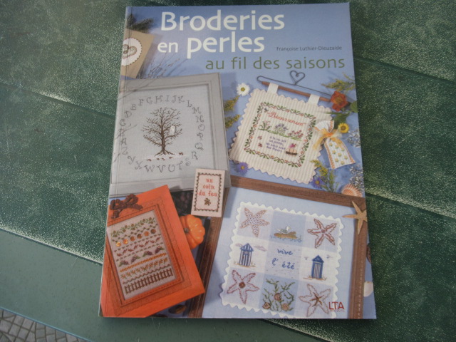 livres broderies a vendre Img_6632