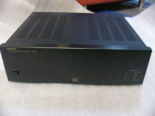 Rotel RB 985 THX Five Channel Power Amp [used]-sold P1060829