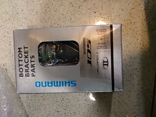 100%新，2013 Shimano 5701 50-34T餅連BB 盒裝  2012-236