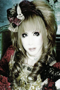 Versailles Hizaki10