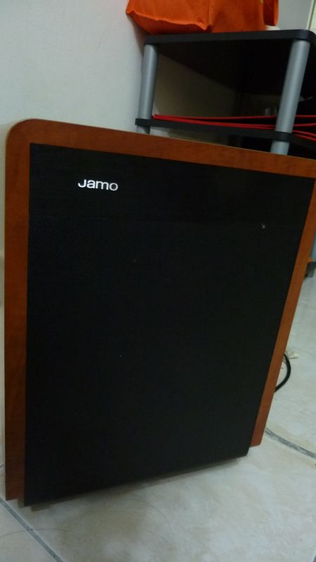 Jamo Subwoofer Sub250 (used) (SOLD) P1020910