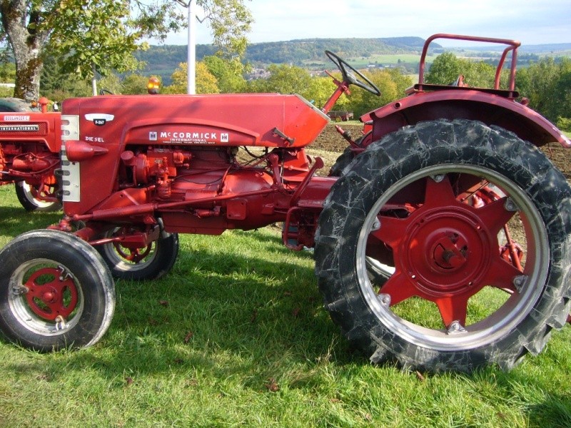 tracteur - 4ème rassemblement de vieux tracteur le 07 octobre Meuse - Page 2 P1080838