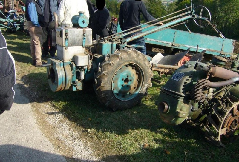 4ème rassemblement de vieux tracteur le 07 octobre Meuse - Page 2 P1080958