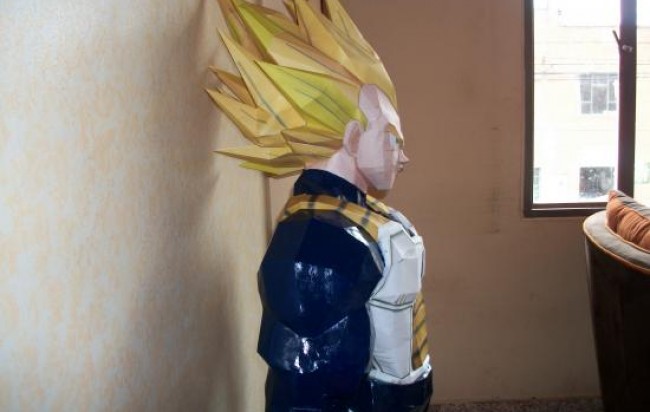 vegeta life size sur Ebay !!!!  Timthu12