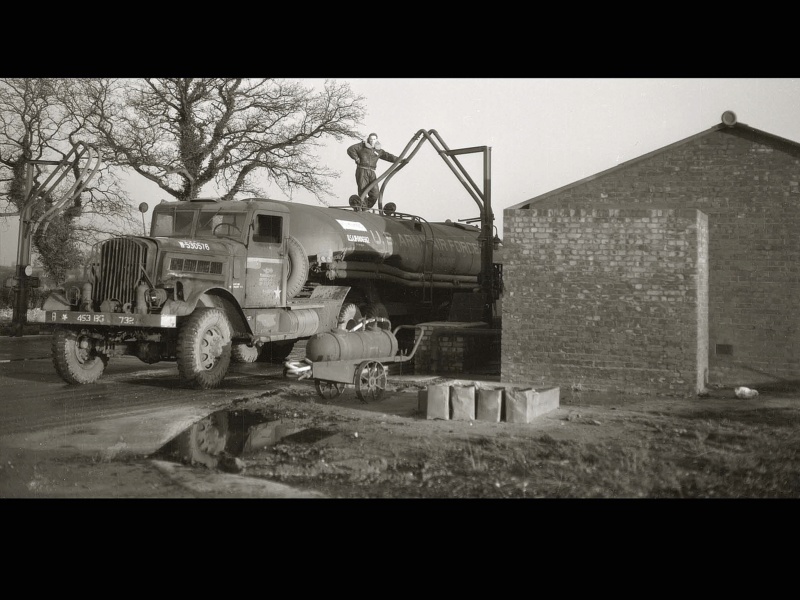 USAAF trailers derrière des Autocar ou autre tracteur de semi 2 essieus ou plus 10366310