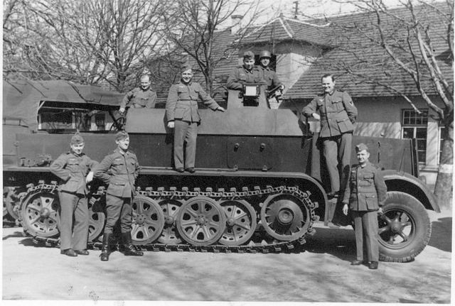 sdkfz 8 tracteur d'artillerie blindé de Modelltrans 27819410