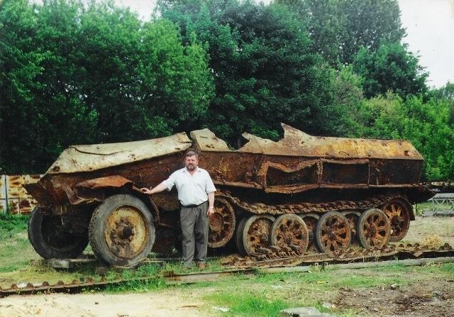 sdkfz 8 tracteur d'artillerie blindé de Modelltrans Sd810