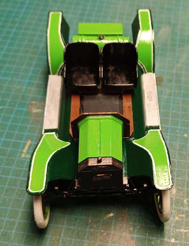 Model T 1913 Speedster 1:24 ICM 2_4mt11