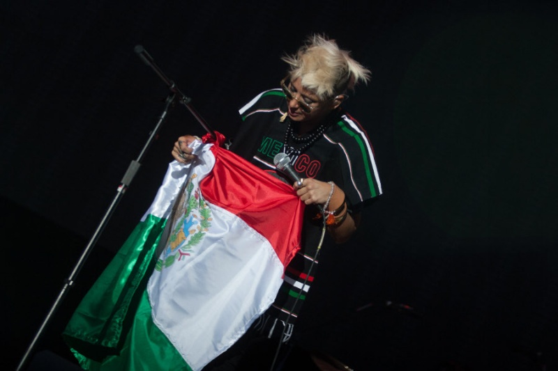 10/13/12 – Mexico City, Mexico, Autodromo Hermanos Rodriguez, "Corona Capital Music Festival" - Page 2 10-13-53