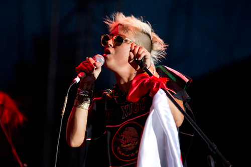 10/13/12 – Mexico City, Mexico, Autodromo Hermanos Rodriguez, "Corona Capital Music Festival" - Page 2 10-13-90