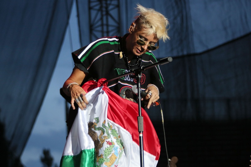 10/13/12 – Mexico City, Mexico, Autodromo Hermanos Rodriguez, "Corona Capital Music Festival" - Page 2 10-13119