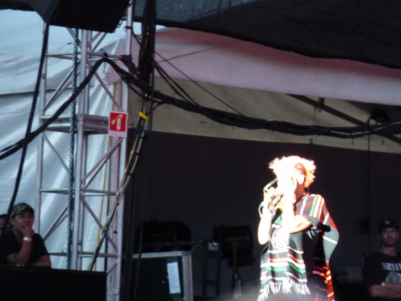 10/13/12 – Mexico City, Mexico, Autodromo Hermanos Rodriguez, "Corona Capital Music Festival" - Page 2 10-13136