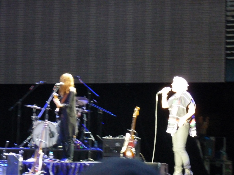 10/13/12 – Mexico City, Mexico, Autodromo Hermanos Rodriguez, "Corona Capital Music Festival" - Page 2 10-13141