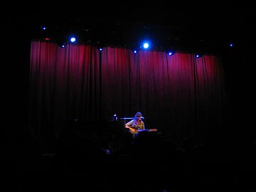 8/25/06 - Malibu, CA, Malibu Performing Arts Center 8-25-011