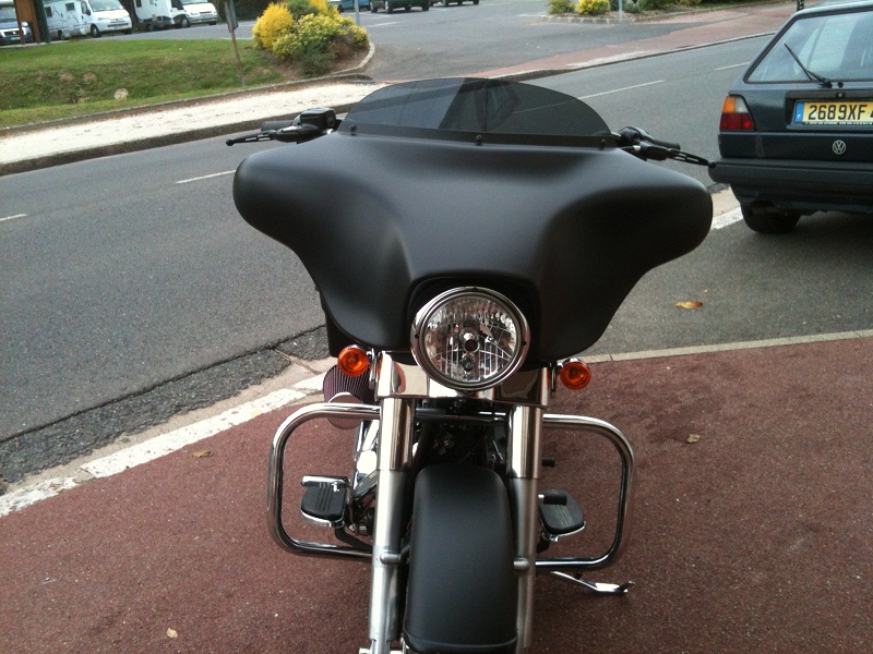 montage ape hangers sur street glide 01311