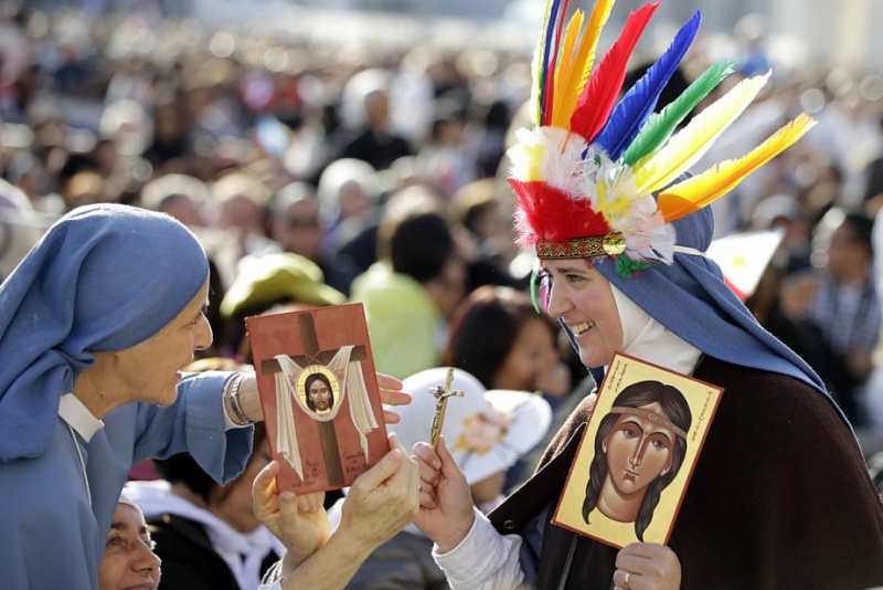 Vidéo-info : "Envoi de pélerins pour la canonisation de Kateri Tekakwitha" ! 60160710