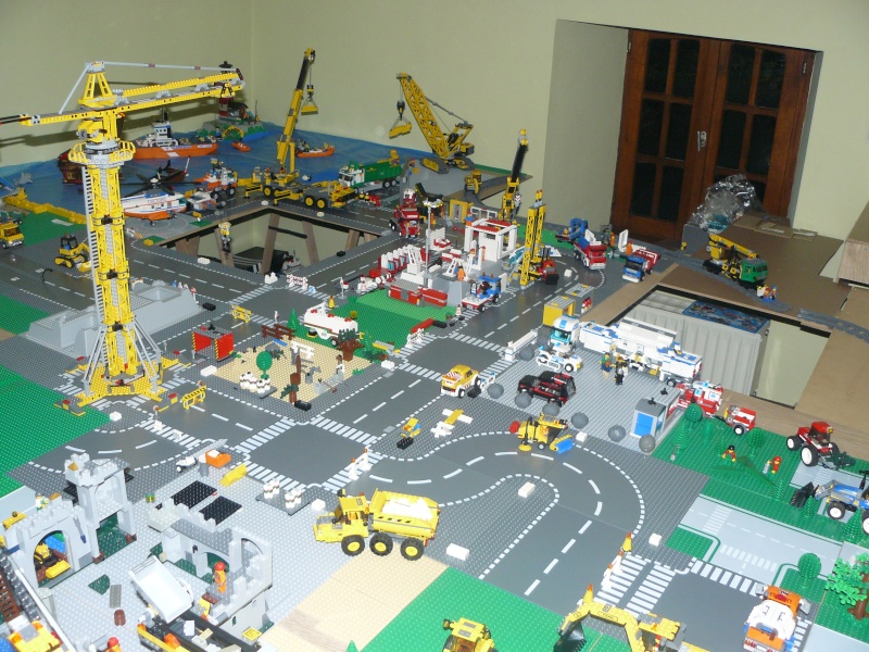 Notre monde LEGO - Lego City -  - Page 4 P1180635