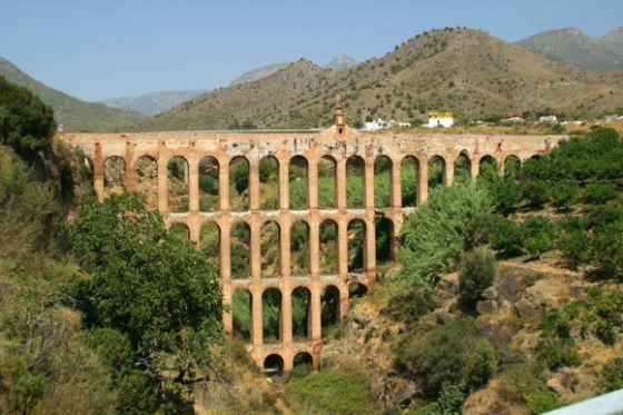   aqueduc 38900010