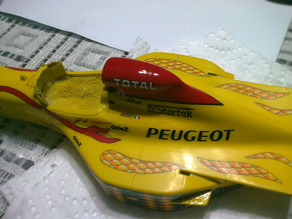 MeC: Jordan Peugeot 197 Revell AG 1/24. - Página 9 Image339