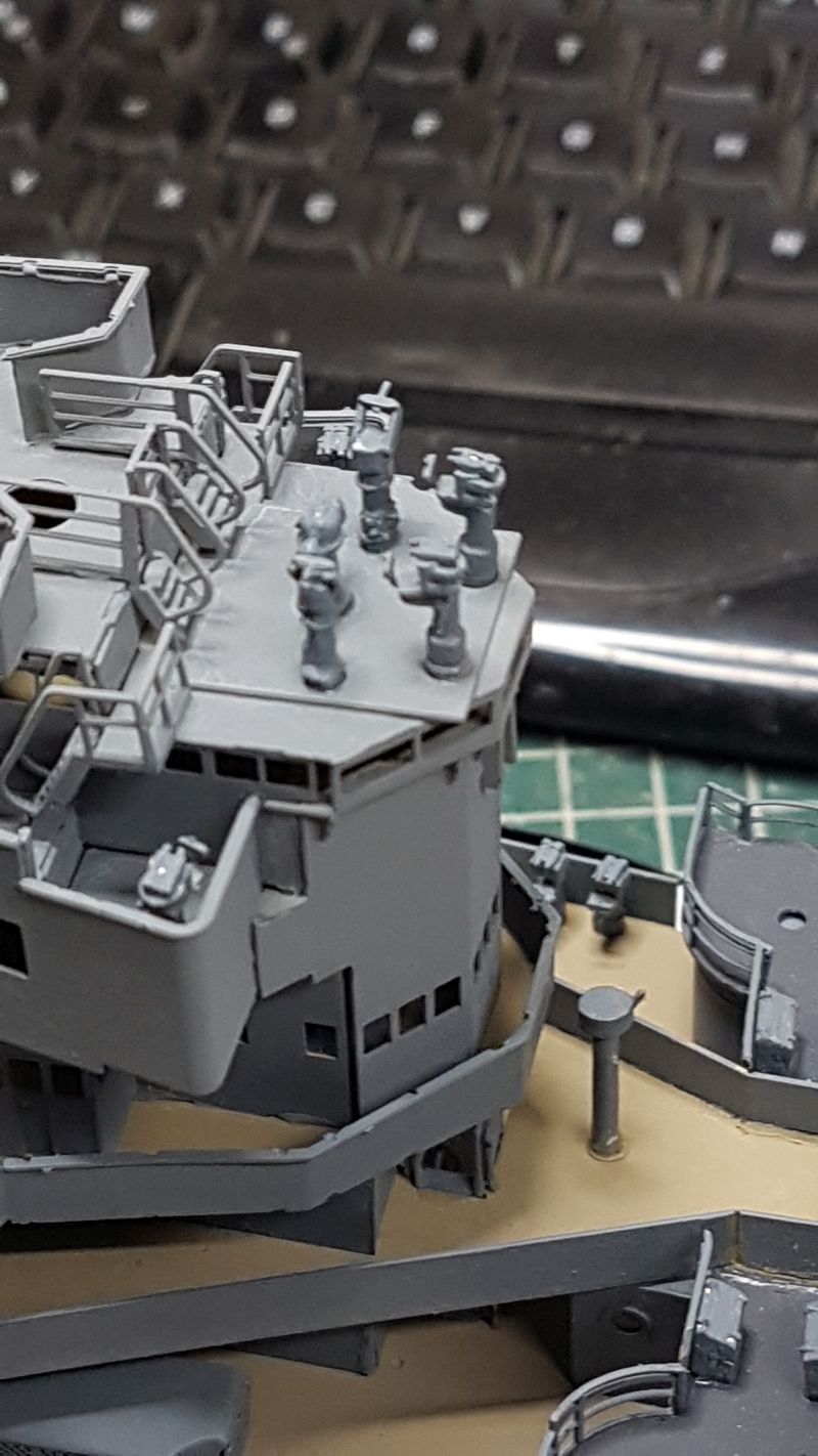 HMS HOOD 1:200 von Hachette gebaut von arrowsmodell - Seite 8 018_8011