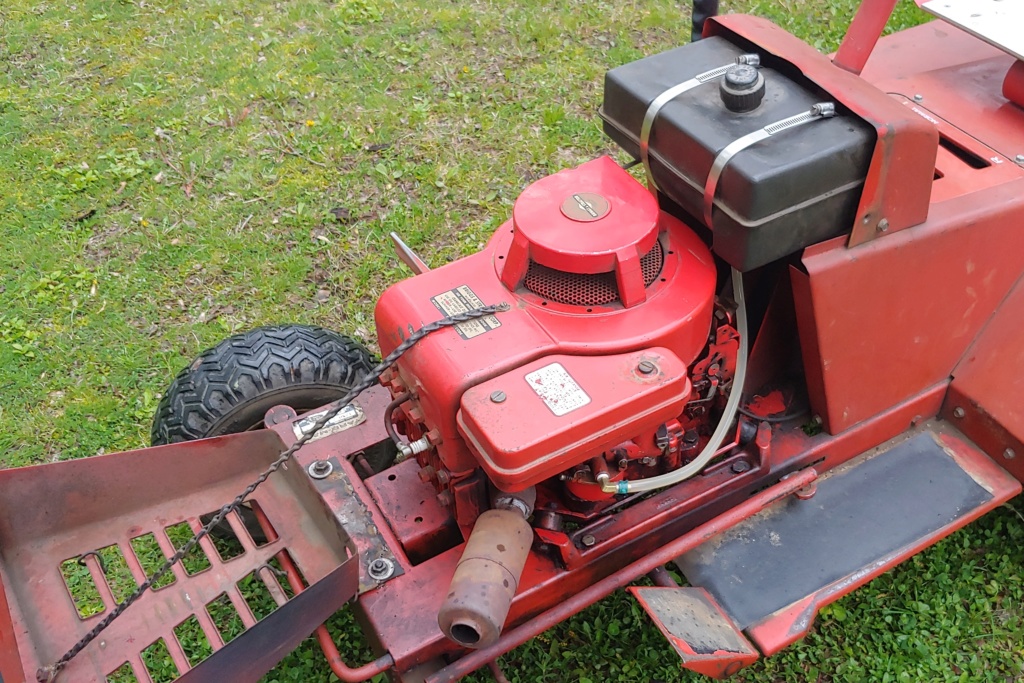 Yard-man Lawnbird 3250-2 (1960s) Lawn Mowing Tractor 20190515