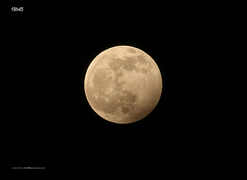 Lune en éclipse pénombrale le 10/01/20 1_ecli10