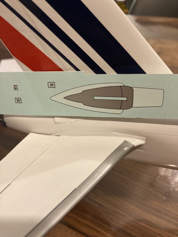 [Heller] - 1/125 - Airbus A380 Air France - Page 5 Image14