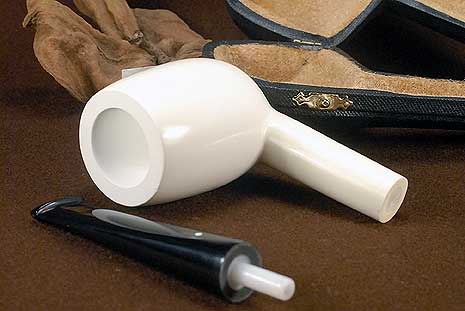 Parlons des pipes Dunhill... (1) - Page 64 Alfred20
