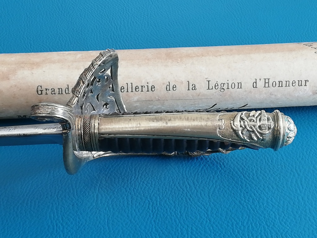 Un sabre d'off de marine "type 1837" 3102