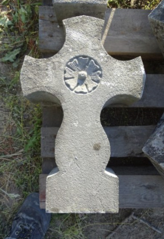 Croix en granit (?) Capt1658