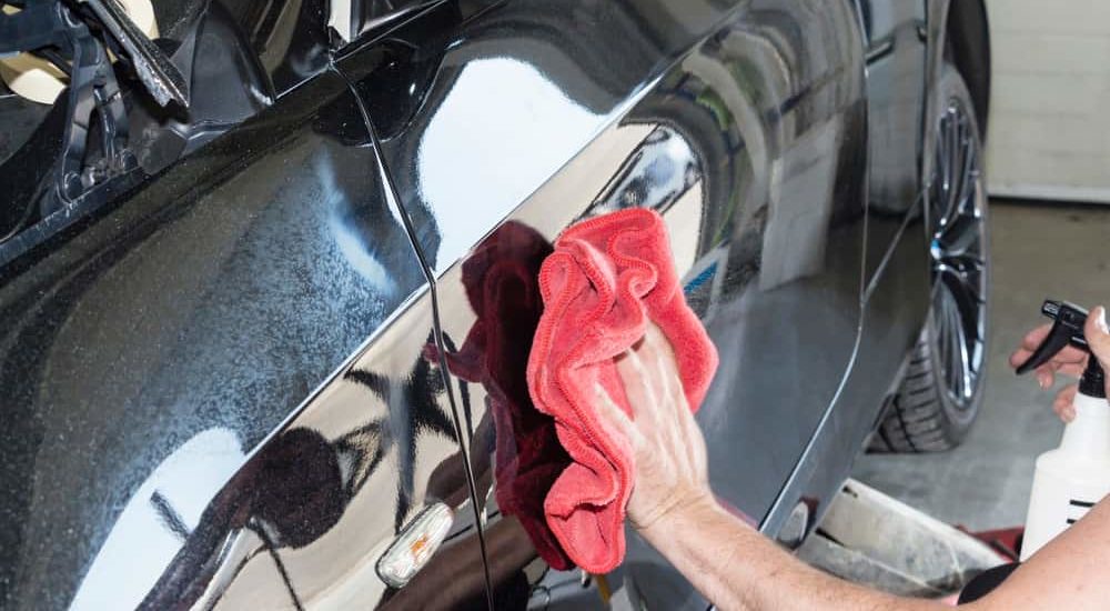 اغسل وشمع سيارتك بالطريقة الصحيحة How-of10