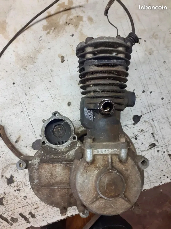 moteur 85€  Moteur17