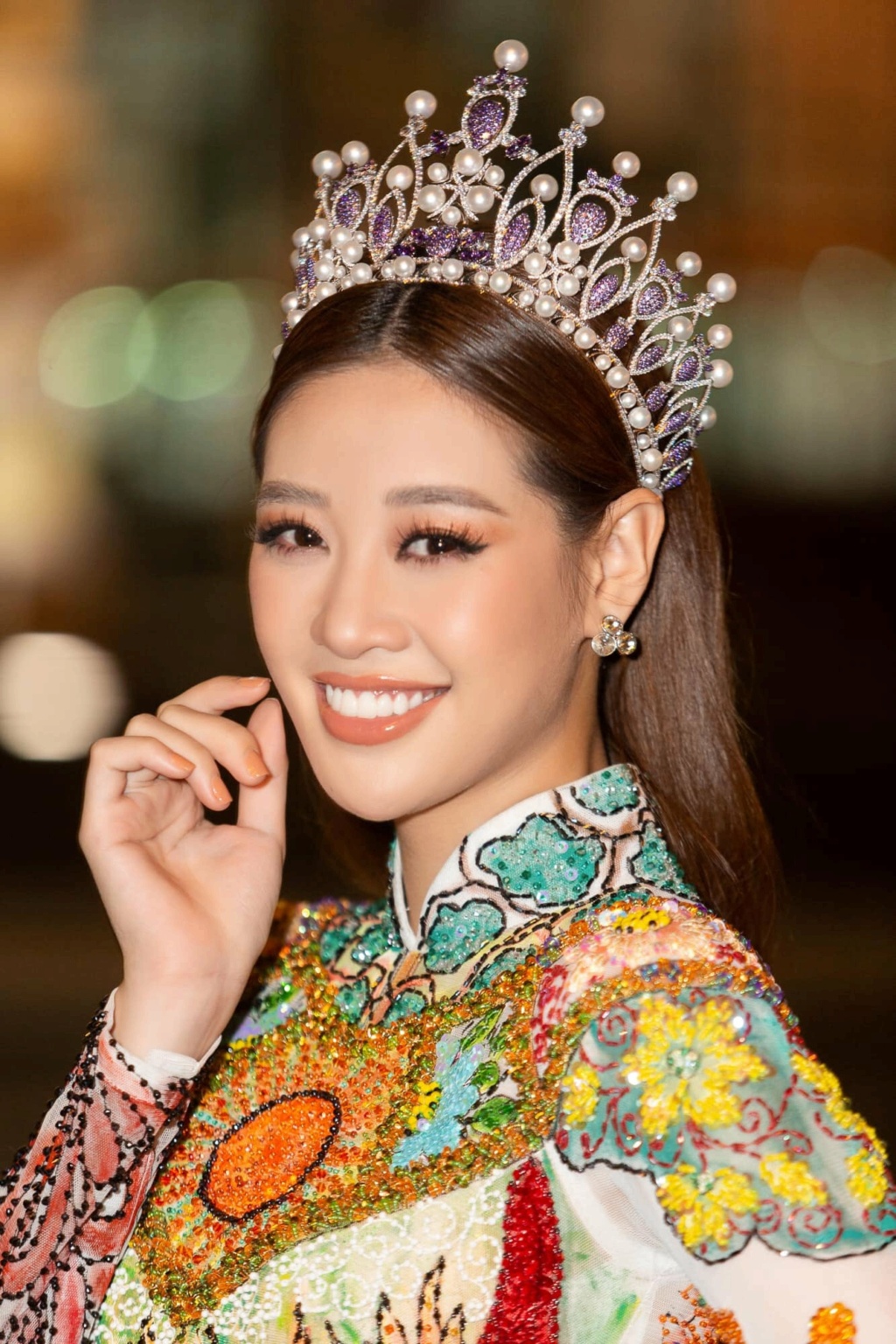 Nguyễn Trần Khánh Vân (VIETNAM 2020) Page 4