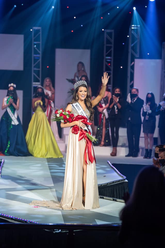 ROAD TO MISS USA 2021 is KENTUCKY! 16243710