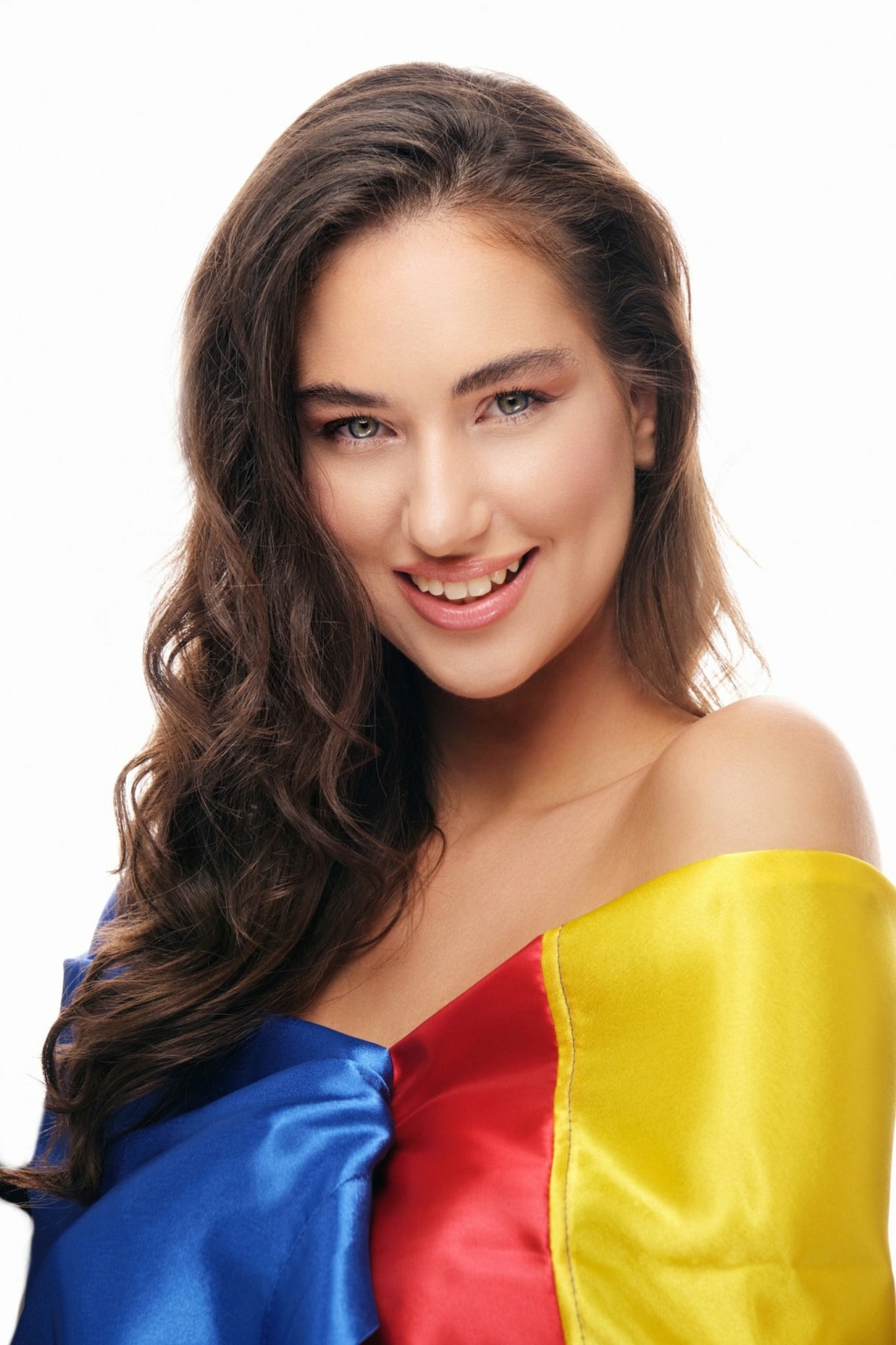 Miss Universe Romania 2021 is Carmina Olimpia Coftas - Page 2 1637