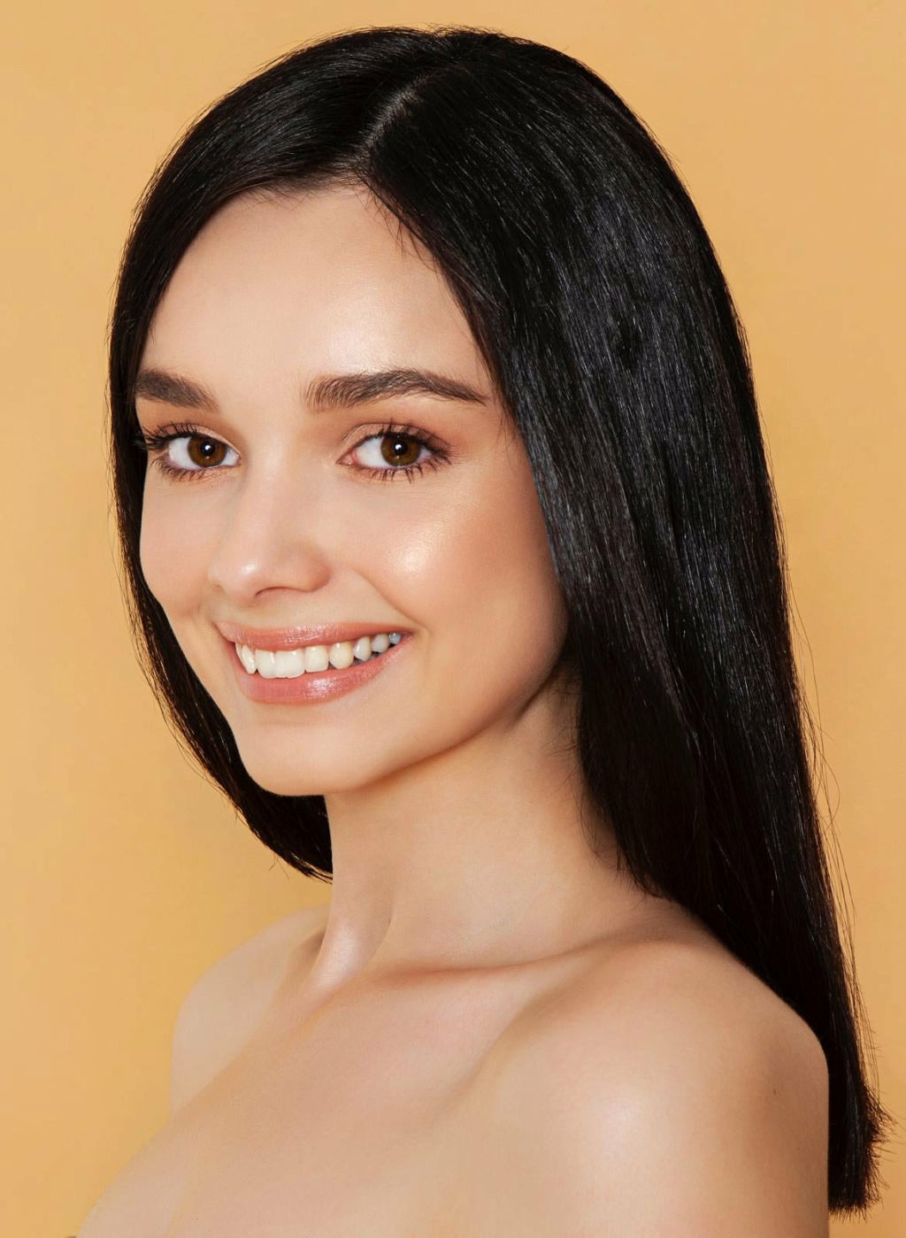 Miss Slovensko 2021 is Sophia Hrivňáková - Page 2 21067310