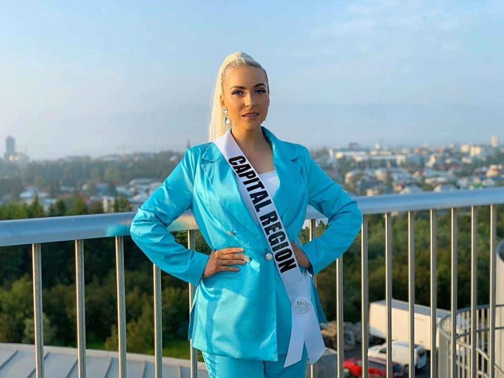 MISS UNIVERSE ICELAND 2021 - Page 2 21314413
