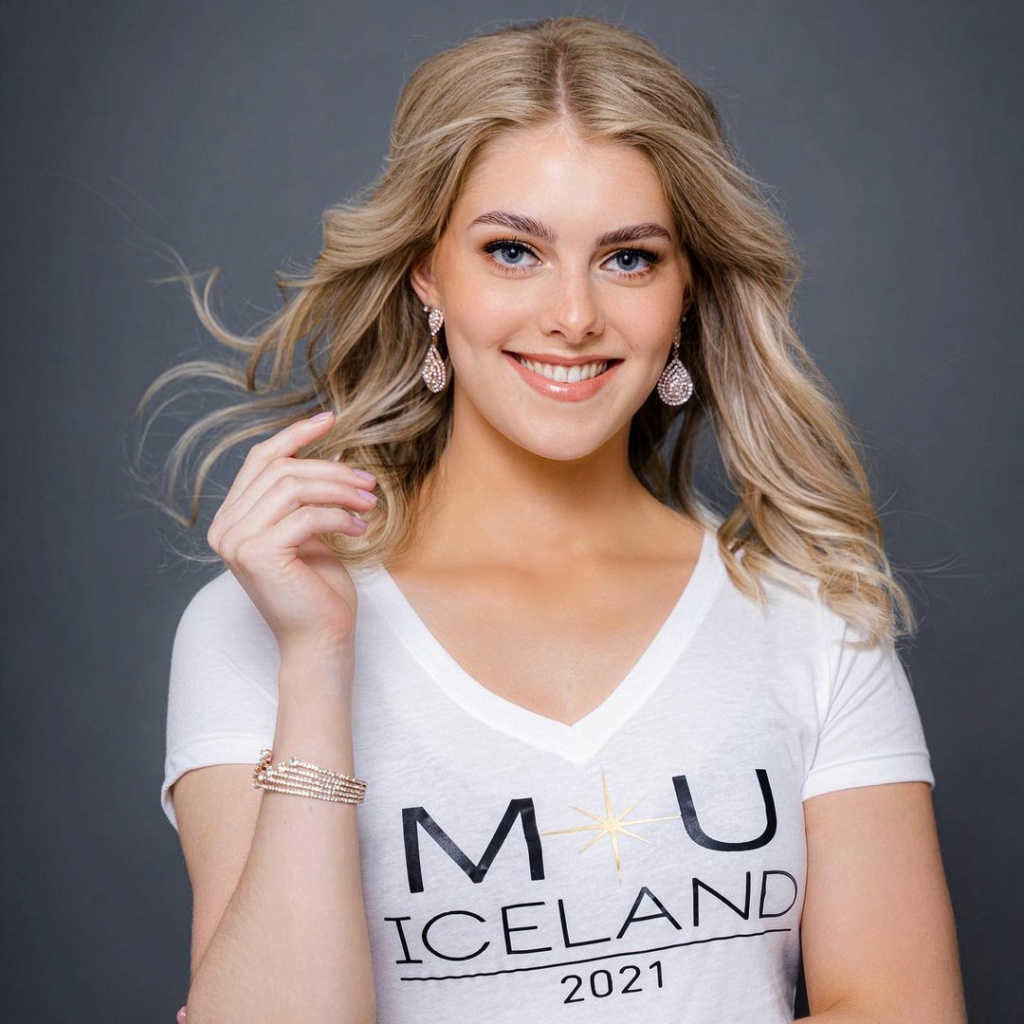 MISS UNIVERSE ICELAND 2021 - Page 2 22750410