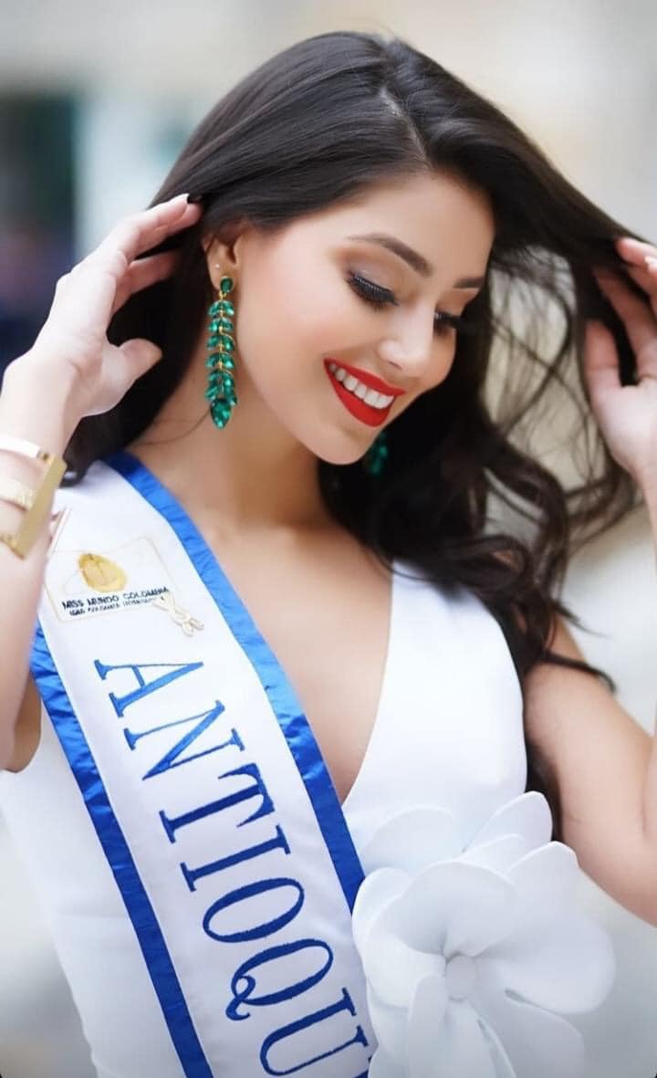Andrea Aguilera (COLOMBIA WORLD 2021 & EARTH 2022) - Miss Earth Fire 2022 23986110