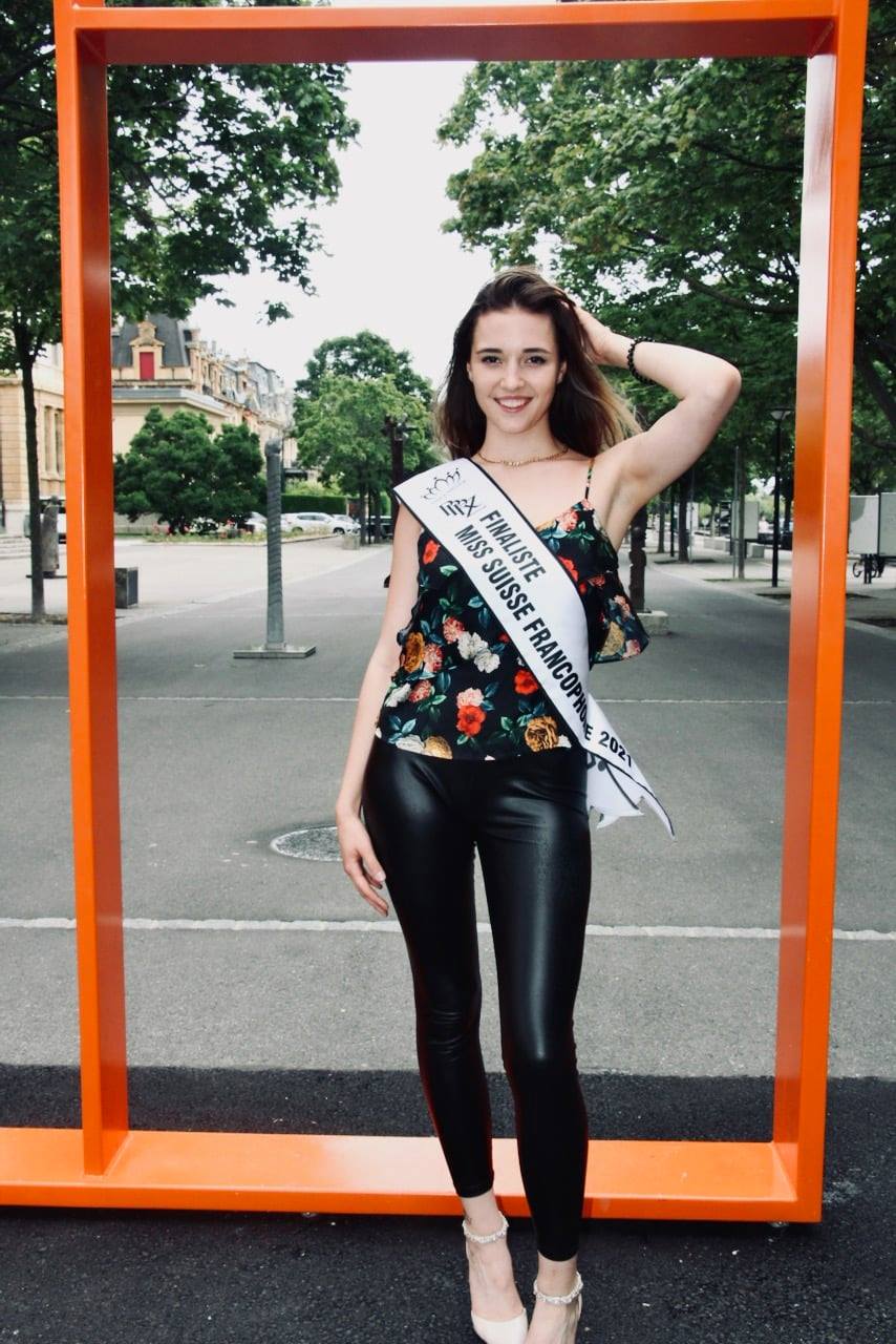 MISS SUISSE FRANCOPHONE 2021 is Rosangela Chiaradonna - Page 3 24063310