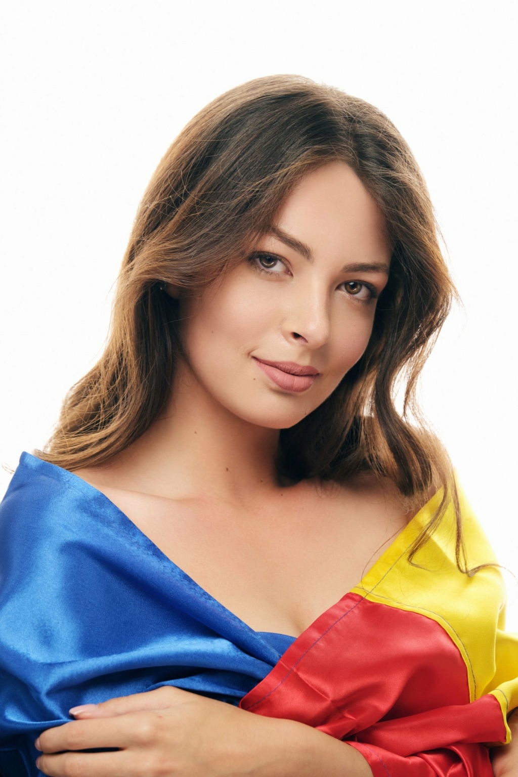 Miss Universe Romania 2021 is Carmina Olimpia Coftas - Page 2 24075811