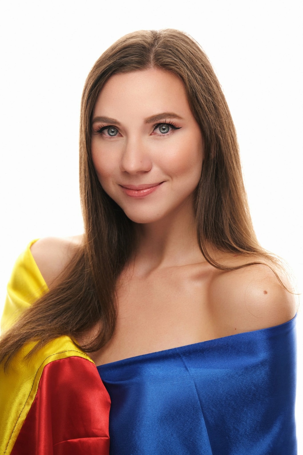 Miss Universe Romania 2021 is Carmina Olimpia Coftas - Page 2 2485