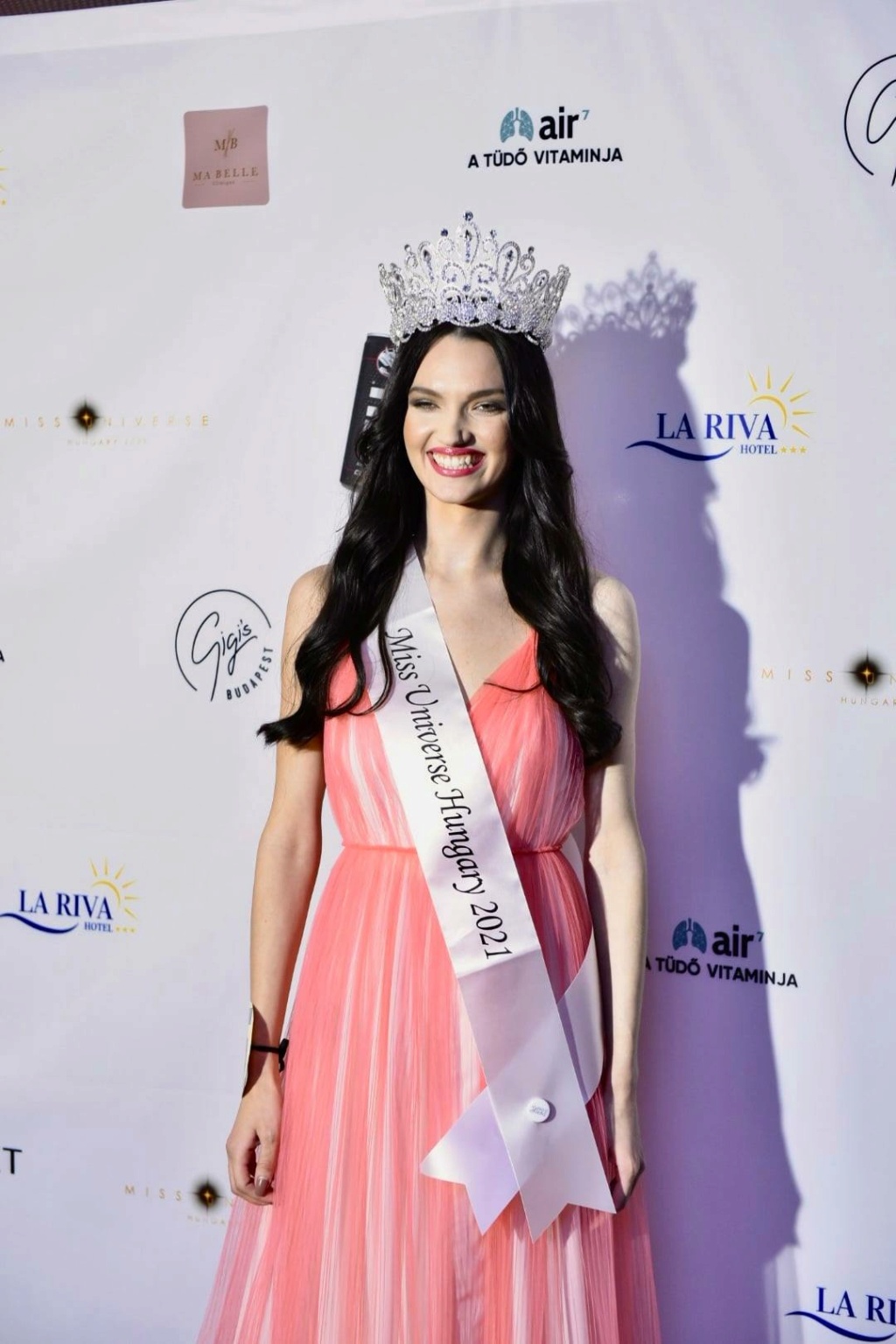 Miss Universe Hungary 2021 is Jázmin Viktória 25449610