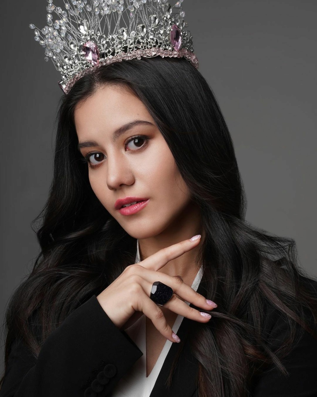 Miss Kazakhstan 2021 25535411