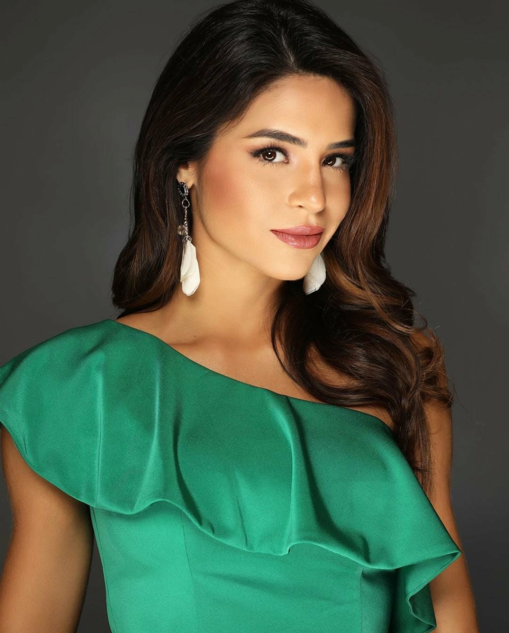 MISS WORLD 2021: OFFICIAL PORTRAITS 26690810