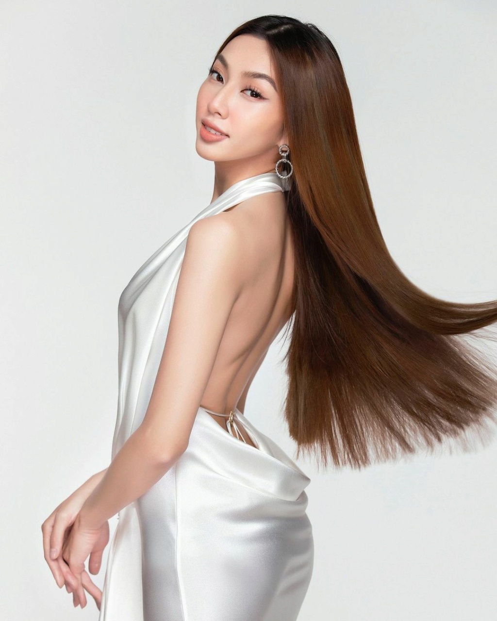 The Official Thread Of MISS GRAND INTERNATIONAL 2021 : NGUYỄN THÚC THUỲ TIÊN From VIETNAM - Page 3 27324010